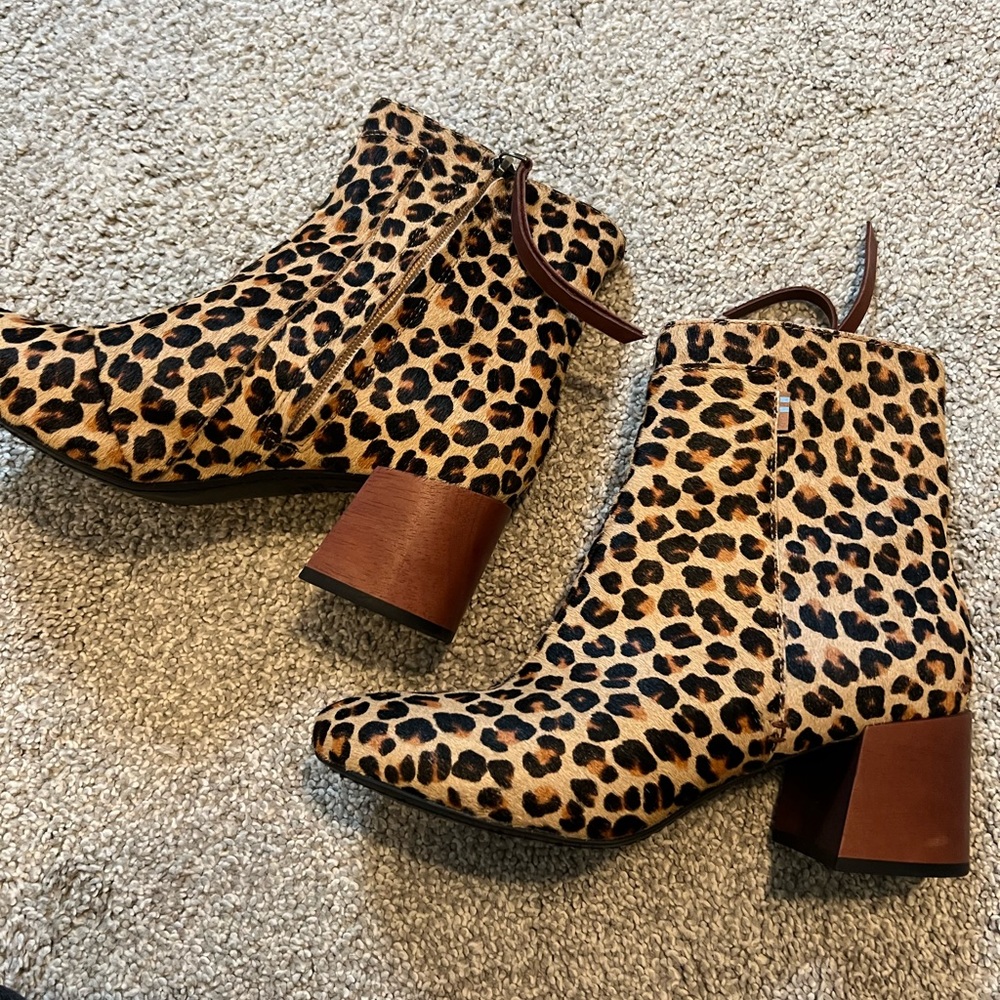 COPY - Toms cheetah print booties - Picture 1 of 3